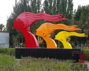 新疆訂做不銹鋼雕塑