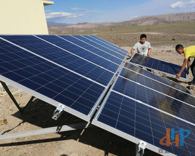 新疆中国水电15局阿克苏大石峡炸药库监控系统太阳能供电
