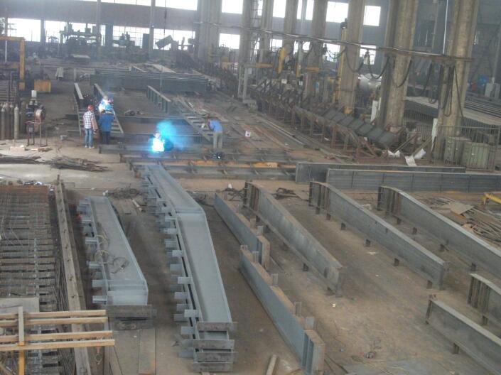 造成內蒙古鋼結構施工變形的主要因素