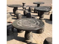 圆形石桌凳