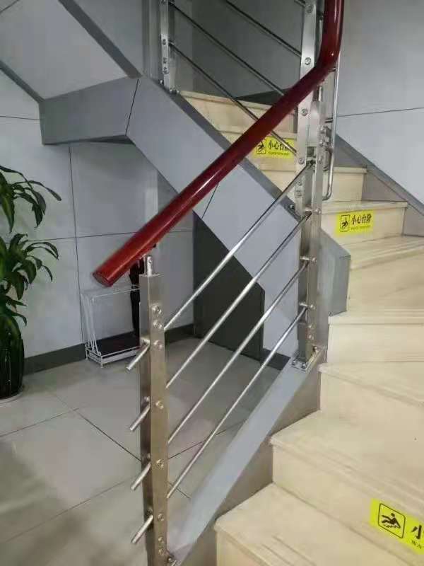 不銹鋼樓梯立柱