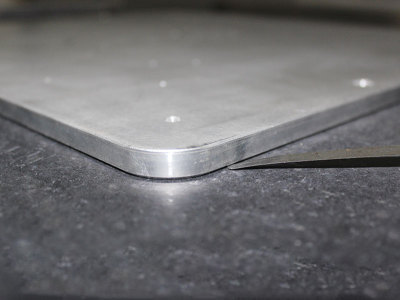 自动化设备铝板产品后对比