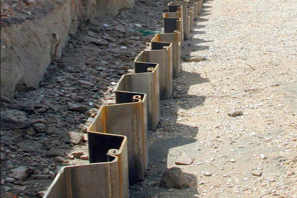 新疆专业旋挖钻孔灌注桩施工